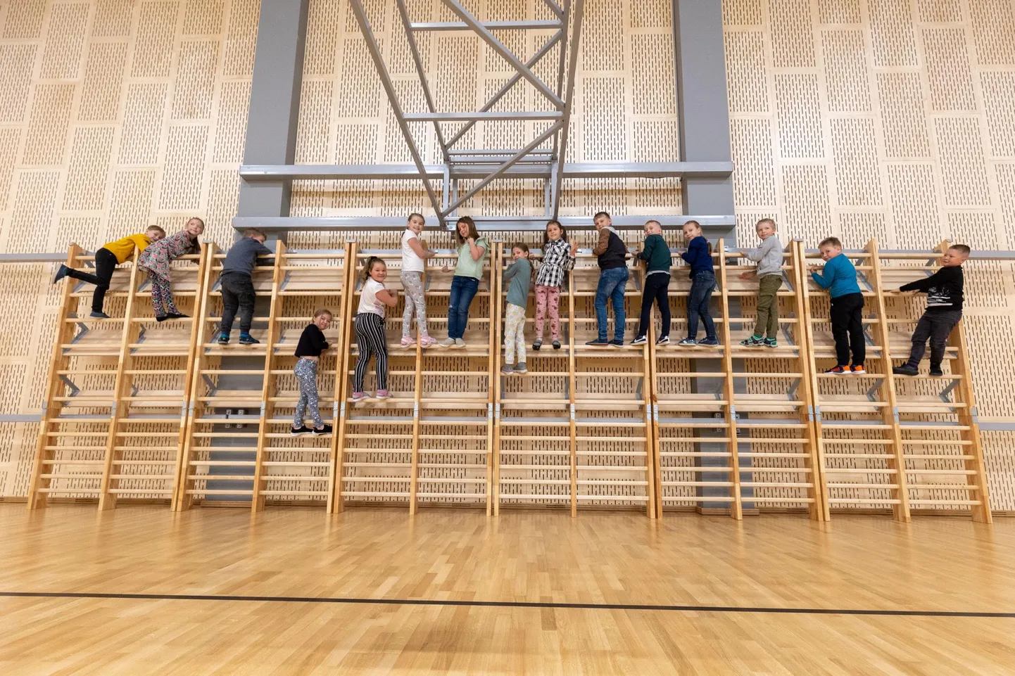 Paide Hillar Hanssoo koolis saavad järgmisel aastal I klassi lapsed võimaluse proovida erinevaid spordialasid professionaalsete treenerite käe all.