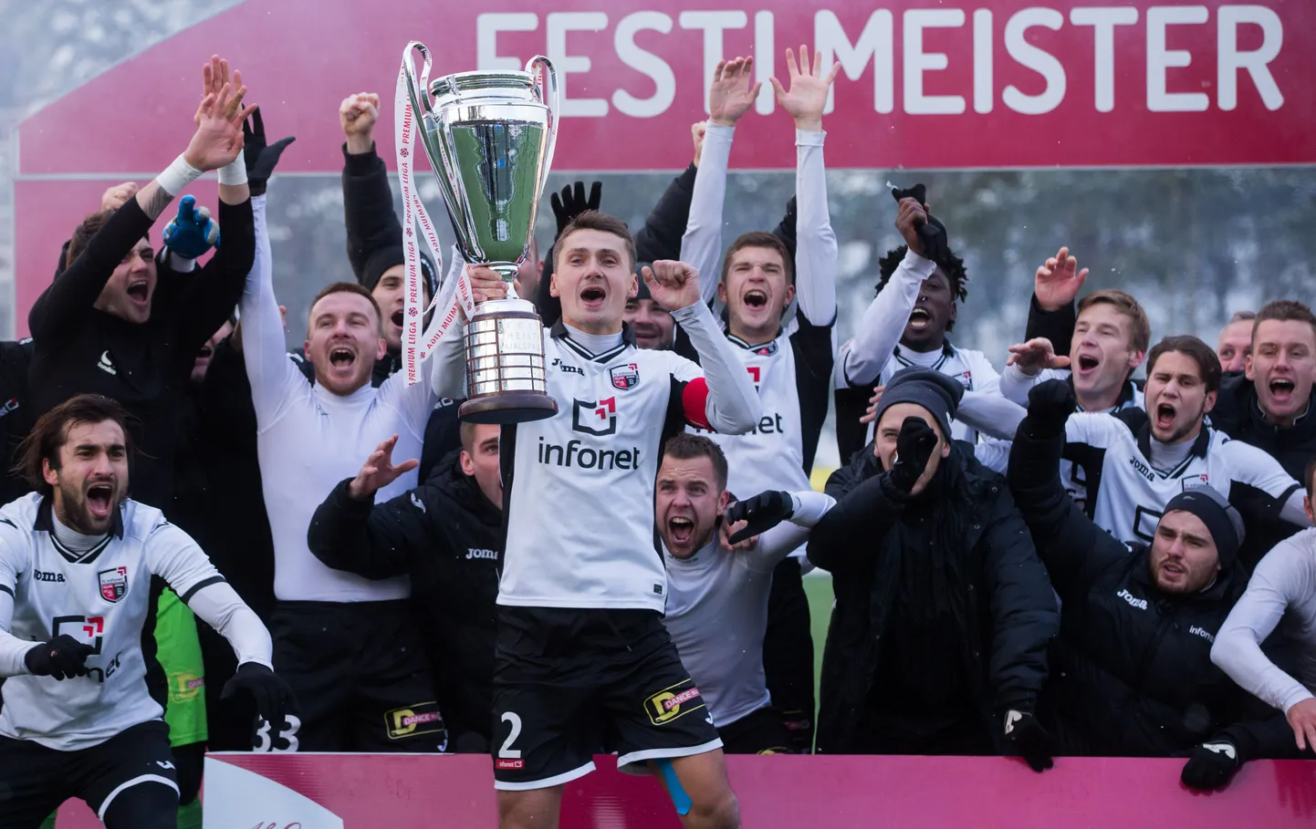 Valitsev Eesti meister Tallinna Infonet.