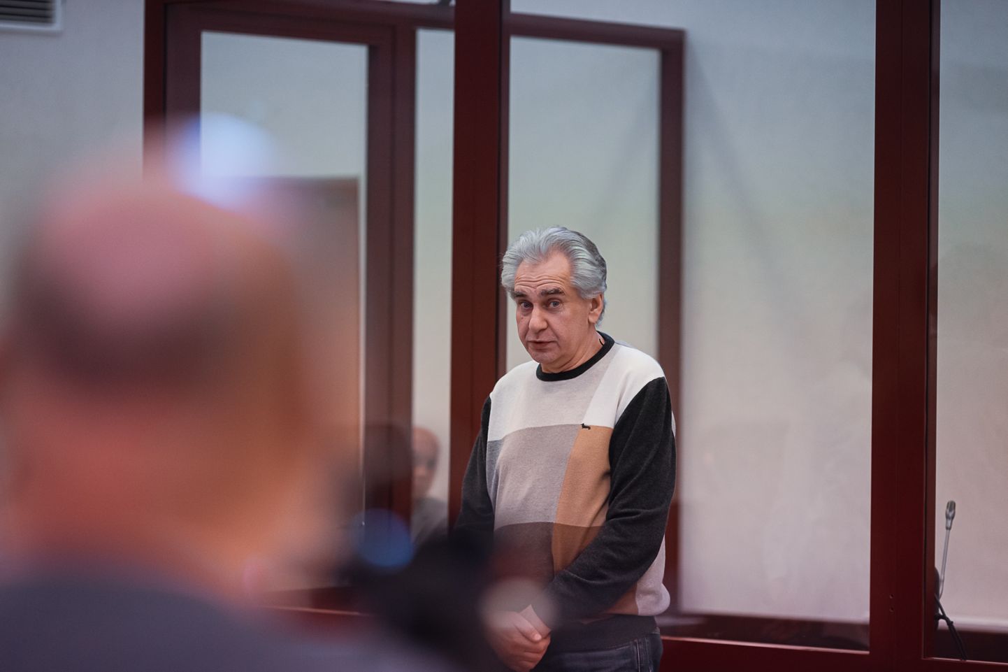 В зале заседаний Вируского уездного суда 4 июня 2019 года Алексей Воронов не выглядел такой влиятельной фигурой, какой в действительности являлся для Нарвы.