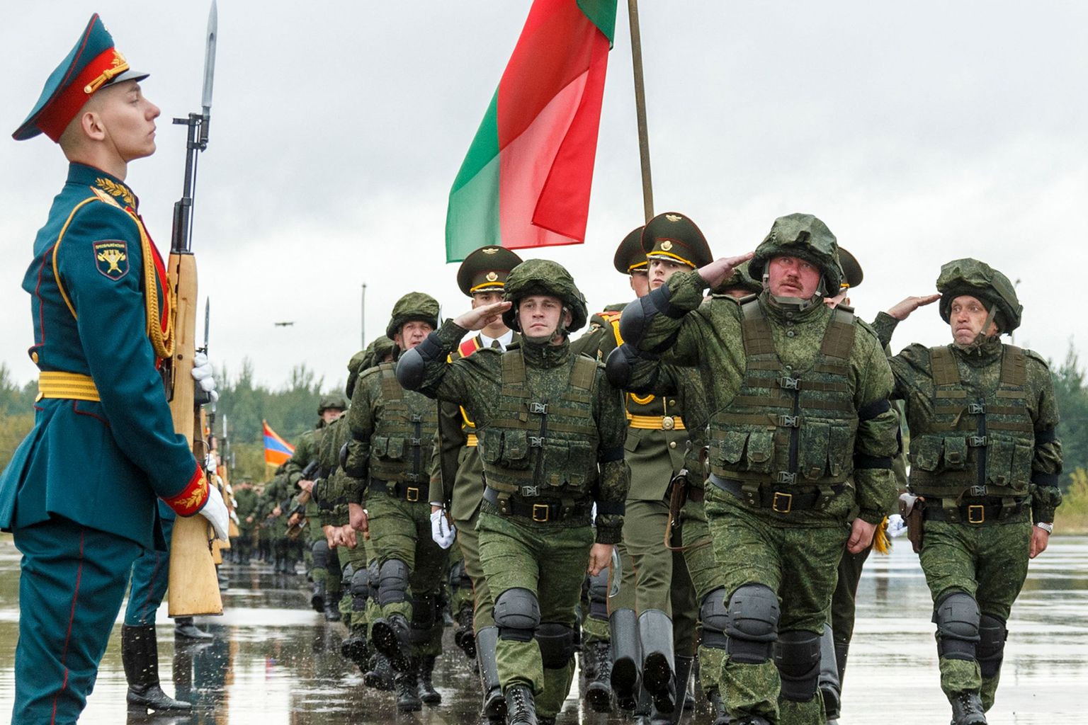 Белорусские военные на учениях "Запад - 2021".