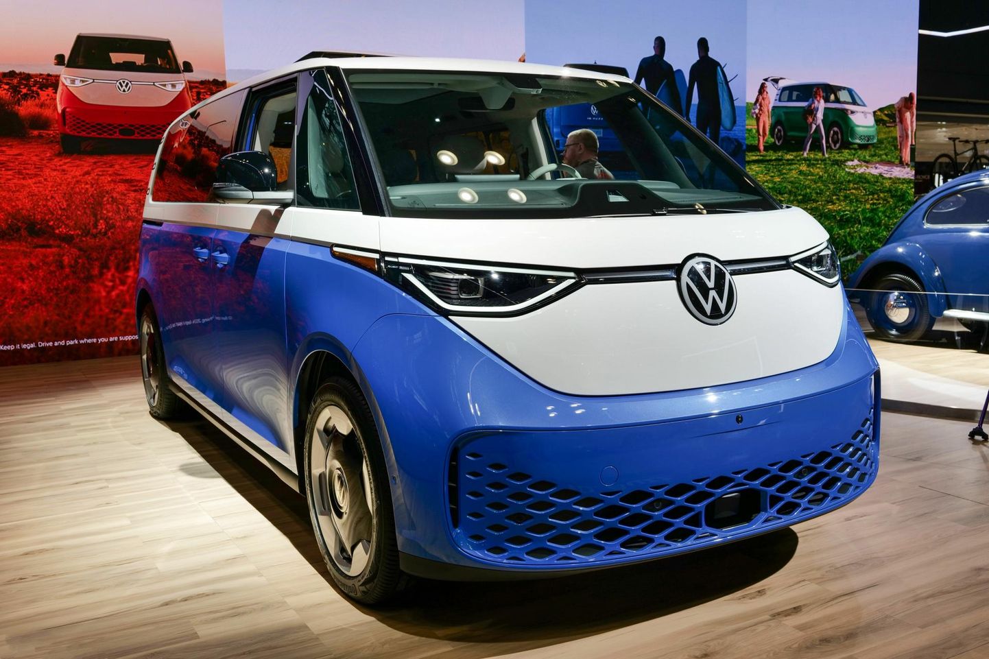 Volkswagen pakub pigem kallimaid elektrisõidukeid. Äsja toimunud New Yorgi automessil demonstreeris firma elektrilist mikrobussi VW Micro Bus.