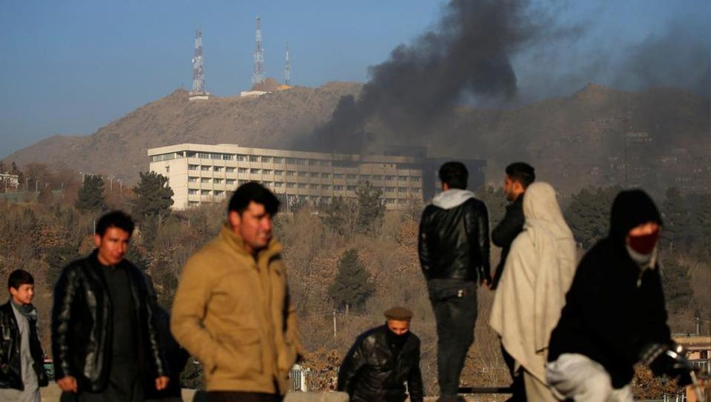 Rünnakus Kabuli luksushotellile Intercontinental hukkus vähemalt 18 inimest, neist 14 välismaalast, veretöö eest võttis vastutuse islamiliikumne Taliban.
