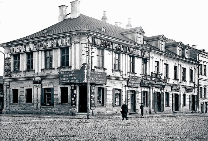 Postimeest on välja antud siin- ja sealpool Emajõge