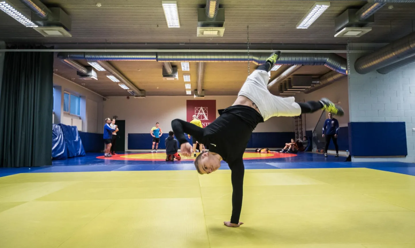 Helary Mägisalu elab ja treenib Tallinnas, sest see on ainuke koht, kus saab natukenegi sparringut leida.