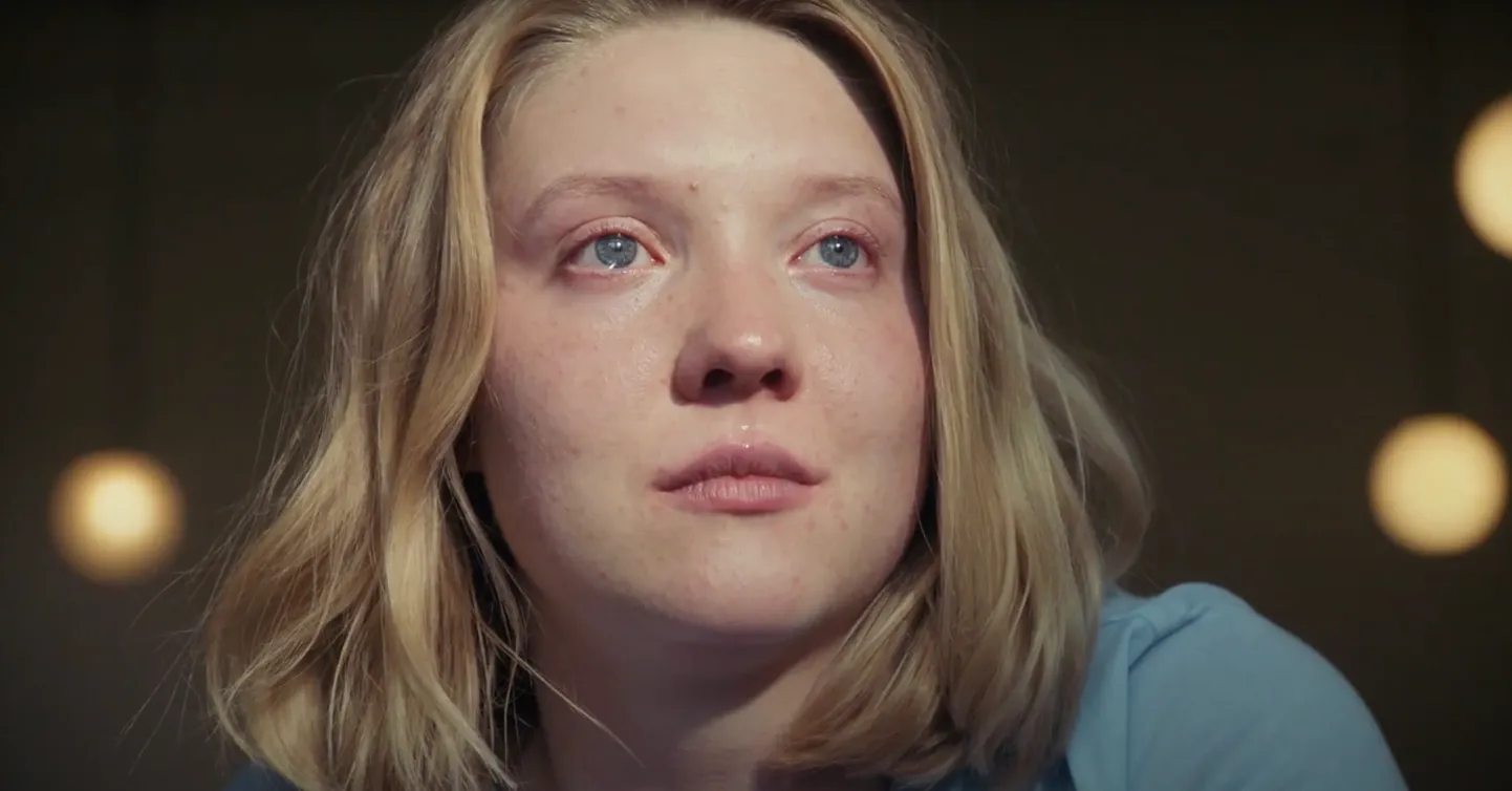 Satu Tuuli Karhu Eestis filmitud Soome seriaalis «Mädät omenat» (Bad Apples, 2021)