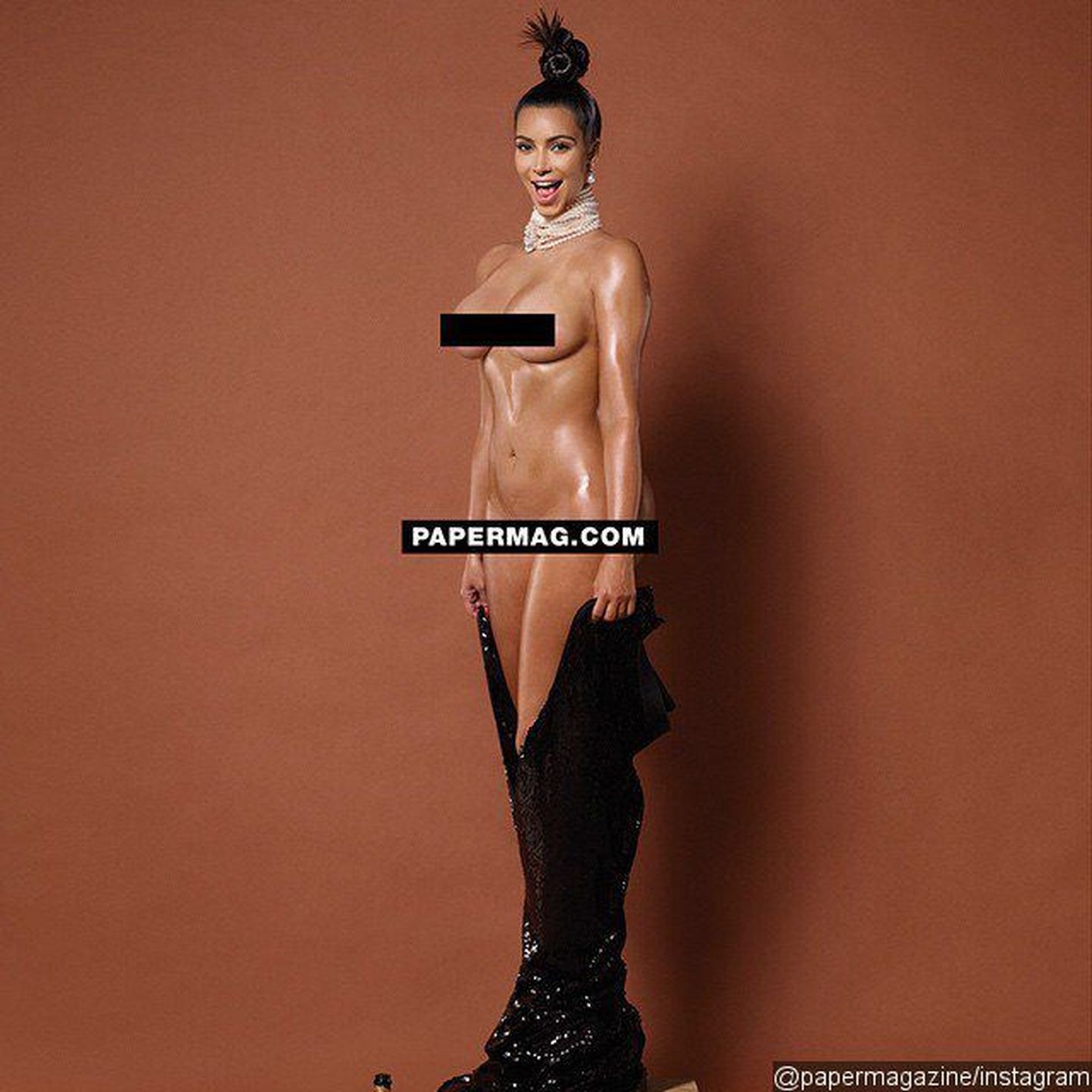 Kim Kardashian ajakirja Paper kaanel