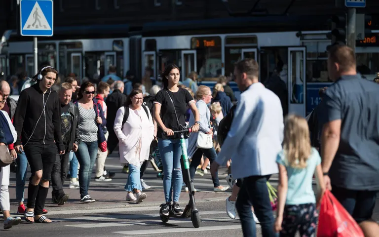 Tunnuseid nagu rahvus ja religioon ei soovitata enam loendusel kasutada, kuna neid peetakse aegunuks ja sensitiivseks. Need ei kuulu ka rahvusvaheliselt kohustuslike küsimuste hulka.