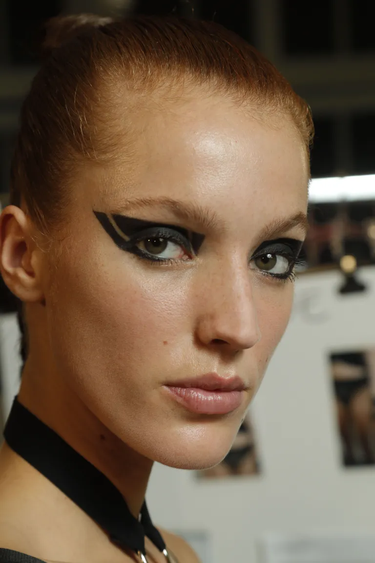 Sirged ja selged jooned on moes, eriti silmatorkavates toonides. - Etam backstage SS20 s2020 at Paris Fashion Week, France in September 2019..CAP/GOL©GOL/Capital Pictures