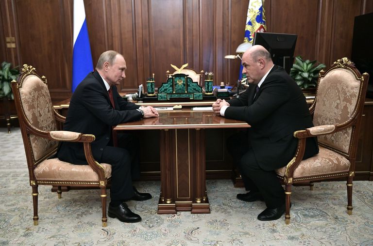 Venemaa president Vladimir Putin ja maksuameti juht Mihhail Mišustin kohtusid 15. jaanuaril Kremlis. Putin nimetas Mišustini peaministri kandidaadiks.