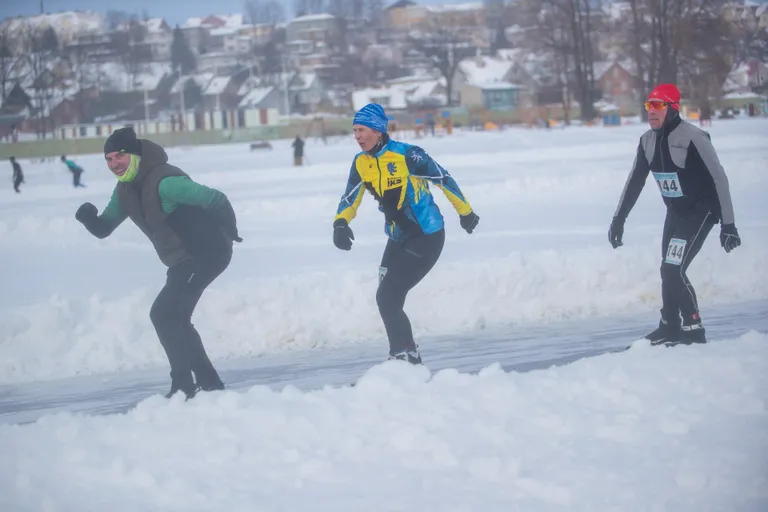 President Kersti Kaljulaid näitas 13. Mulgi uisumaratonil head aega ja võttis naiste arvestuses esikoha. 