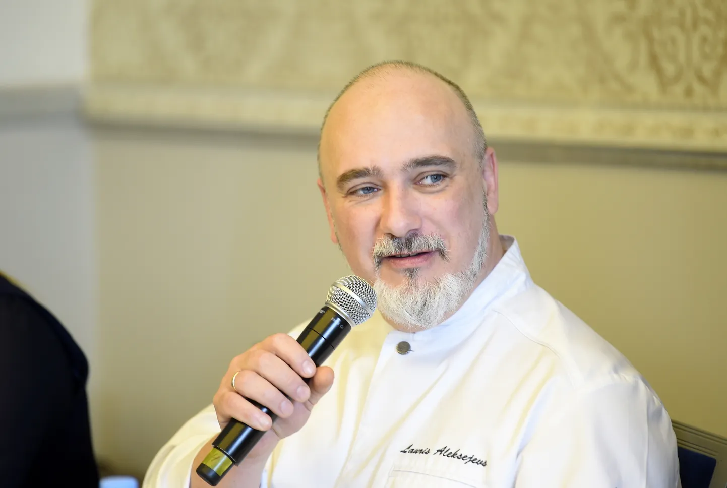 Šefpavārs Lauris Aleksejevs piedalās pārtikas kvalitātes konkursa "The Baltic Taste Award" atklāšanas pasākumā.