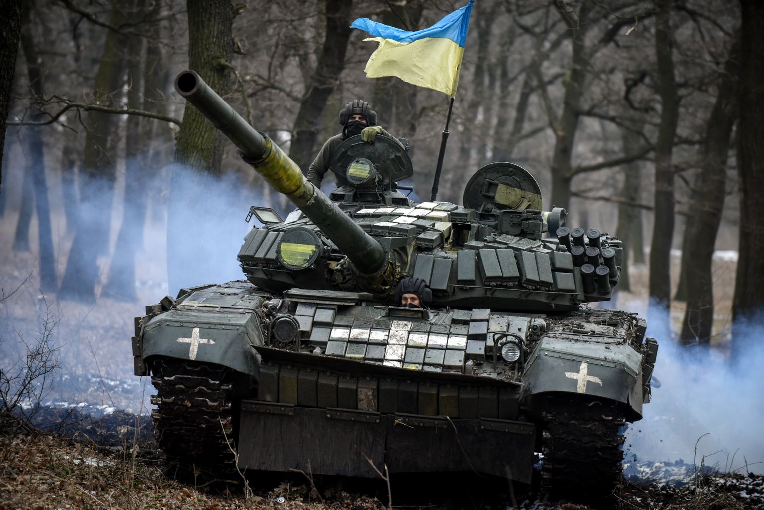 Война в Украине. Украинский танк наступает