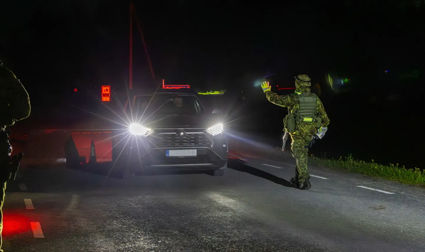 Võrumaal Sulbis harjutati komandanditunni kehtestamist.