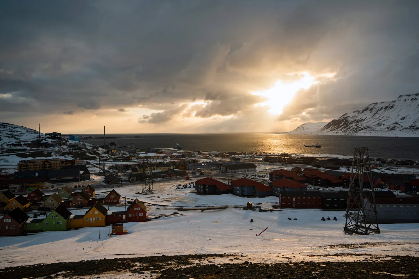 Longyearbyeni linn Svalbardi saarestikus.