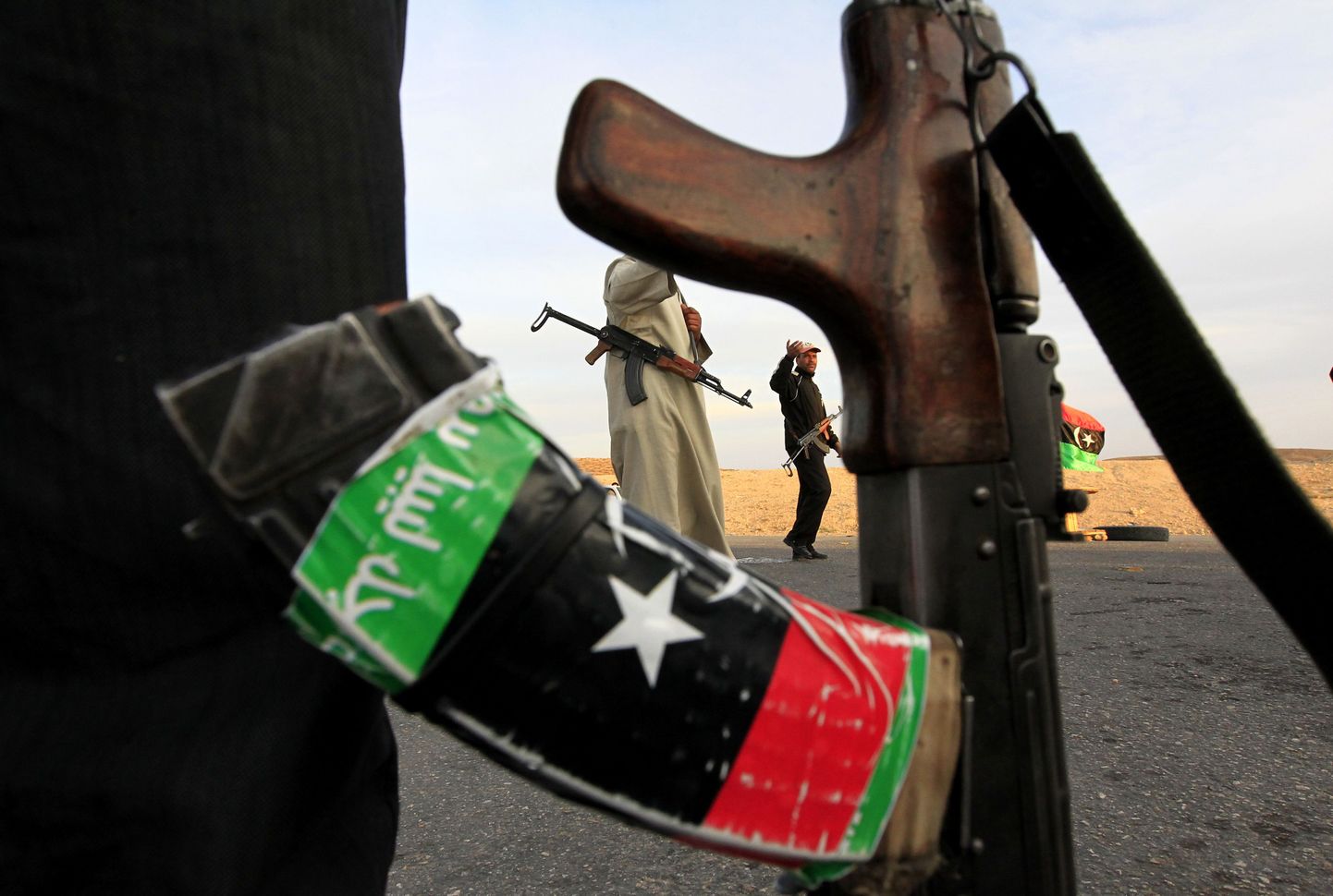 Liibüa valitsusvastased relvadega.