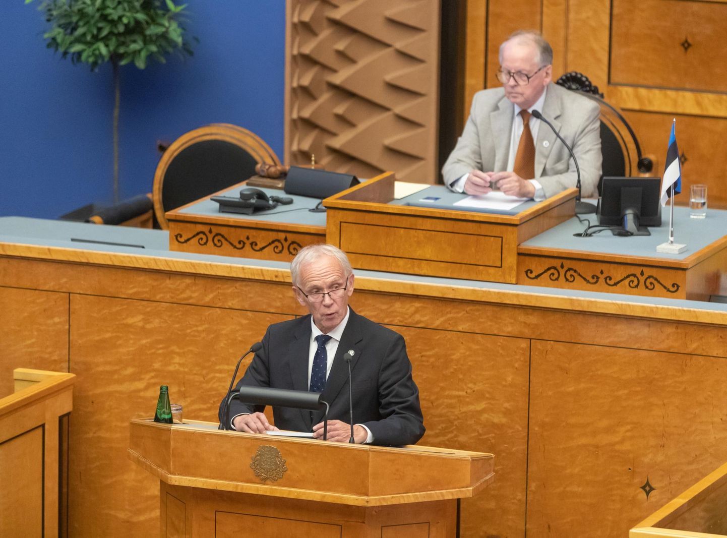 Riigikogu esimees, sotsiaaldemokraat Eiki Nestor tuli ise parlamendile üle andma avaldust ÜRO rändepakti toetuseks.