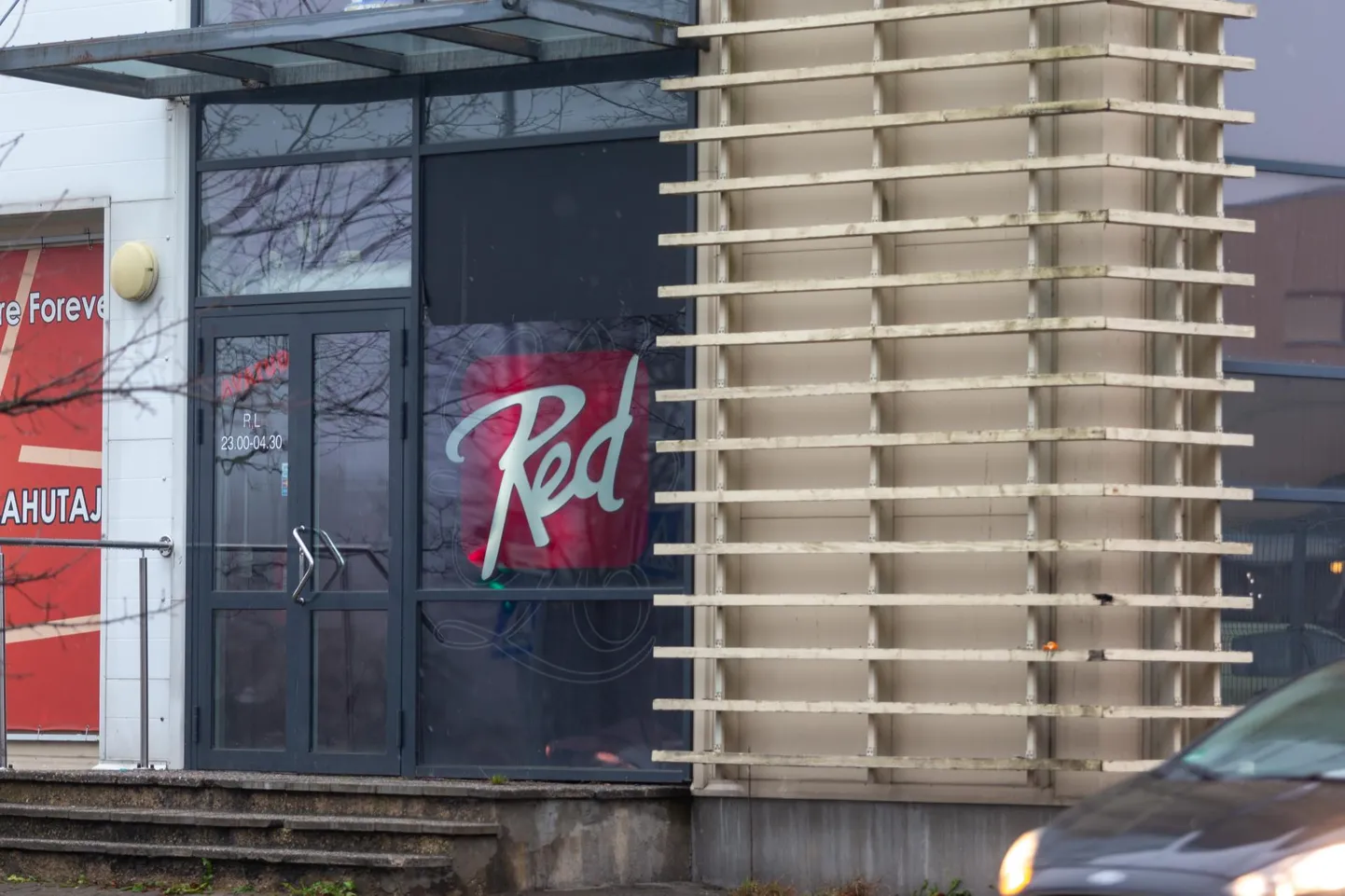 Laupäeval avas Viljandis samades ruumides, kus pikalt tegutses ööklubi Red, uksed uus ööklubi – Club V.