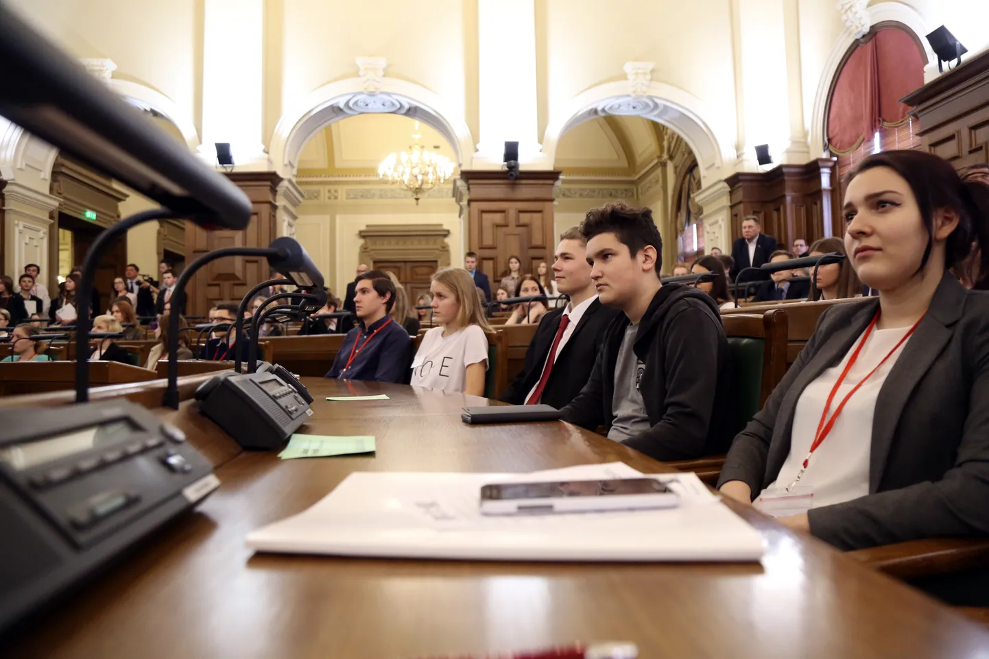 "Ēnu dienas" dalībnieki Saeimas sēžu zālē. 2018. gads.