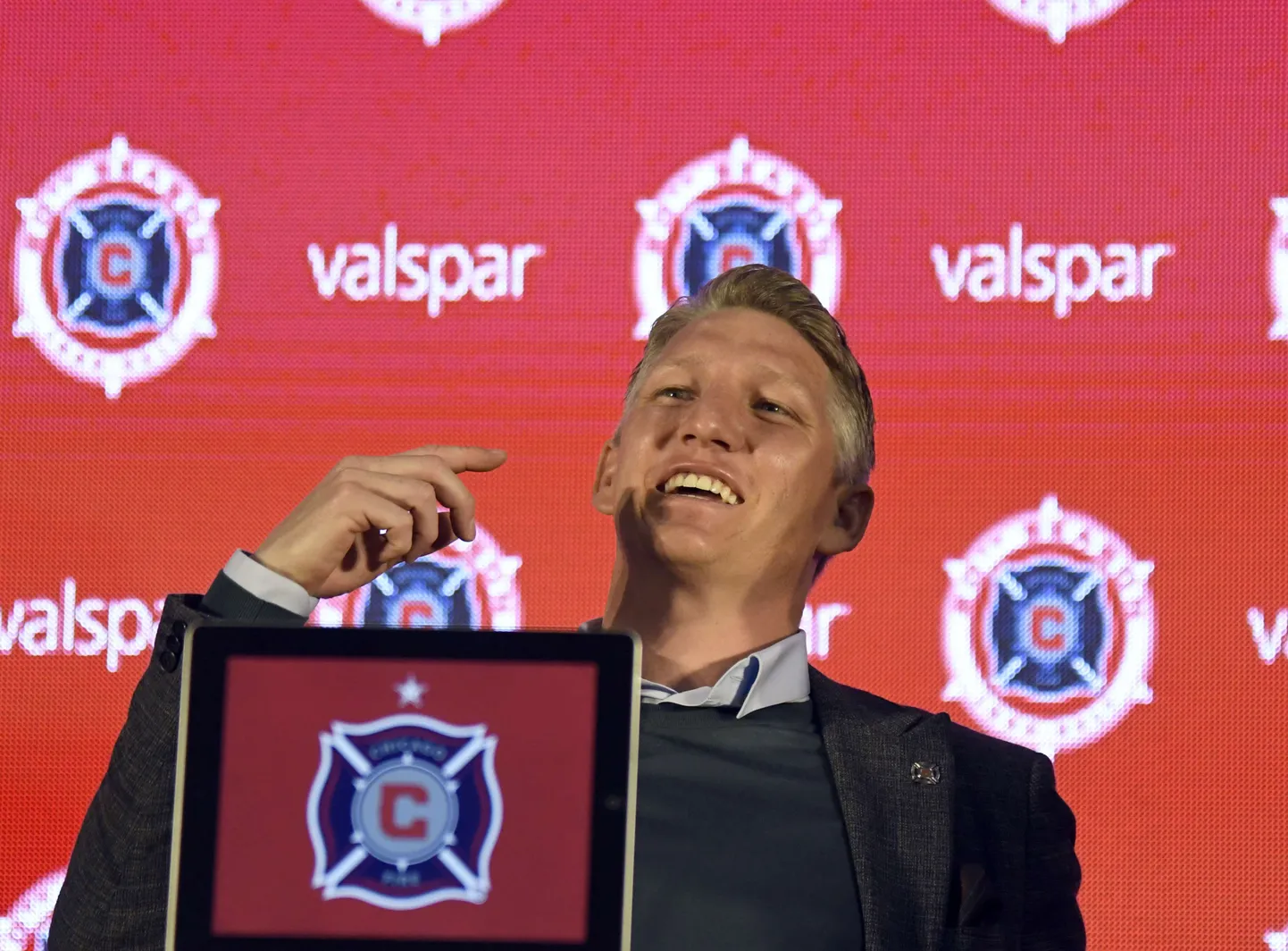 Bastian Schweinsteiger Chicago Fire'i pressiüritusel.