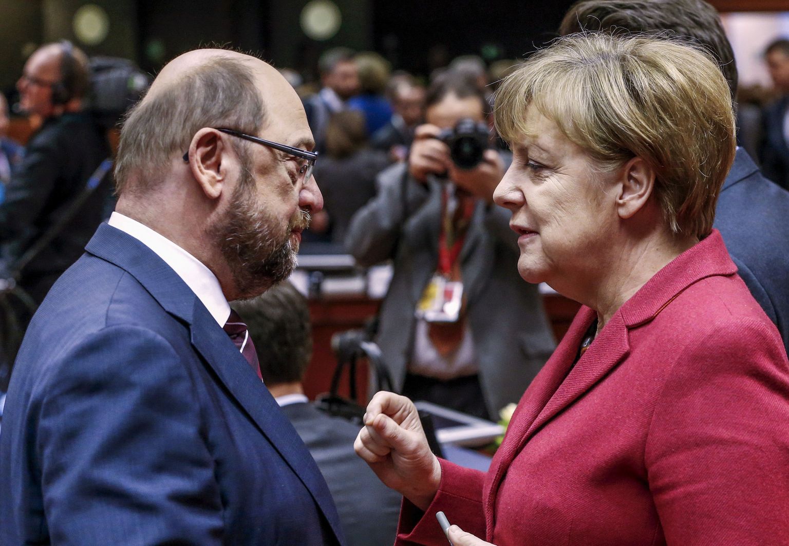 Martin Schulz ja Angela Merkel.