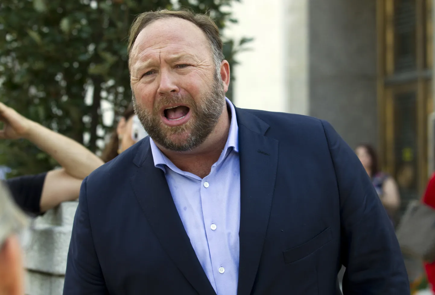 USA vandenõuteoreetik Alex Jones.