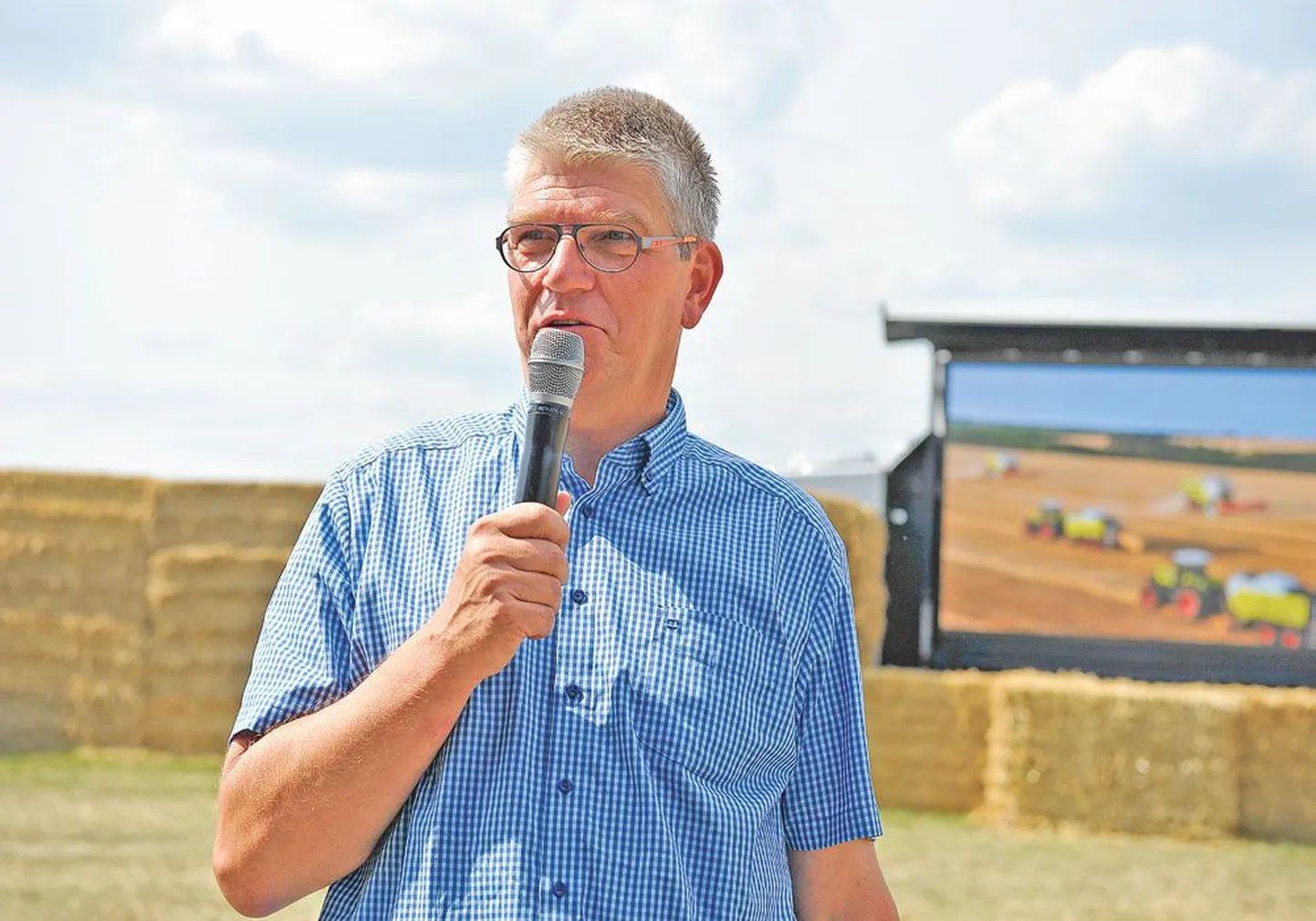 Tim Koesling ütleb, et ta tajub Saksamaal muutust ühiskonna ootustes põllumajandusele.