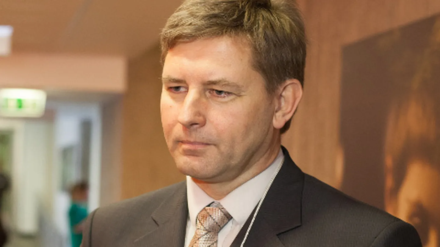 Tarmo Bakler märkis, et kui vanema põlvkonna perearstidel ei pruugi olla valmisolekut muutusteks, siis noortel on soov töötada keskustes.