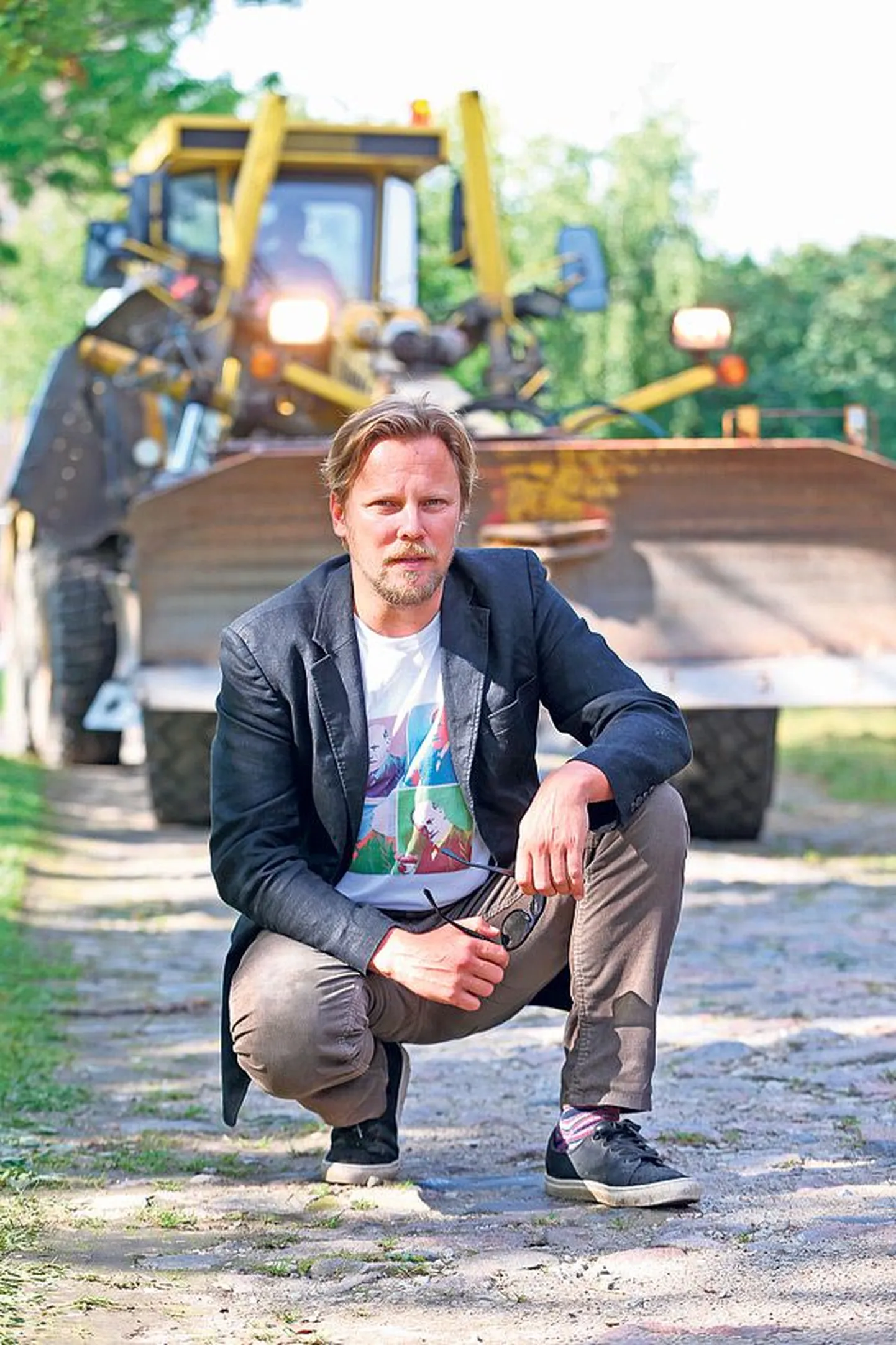 Vaimne vabadus tuleb läbi kompromissituse: Veiko Õunpuu ei lase isegi hiigelsuurtel ja tugevatel jõududel end valitud teelt kõrvale lükata.
