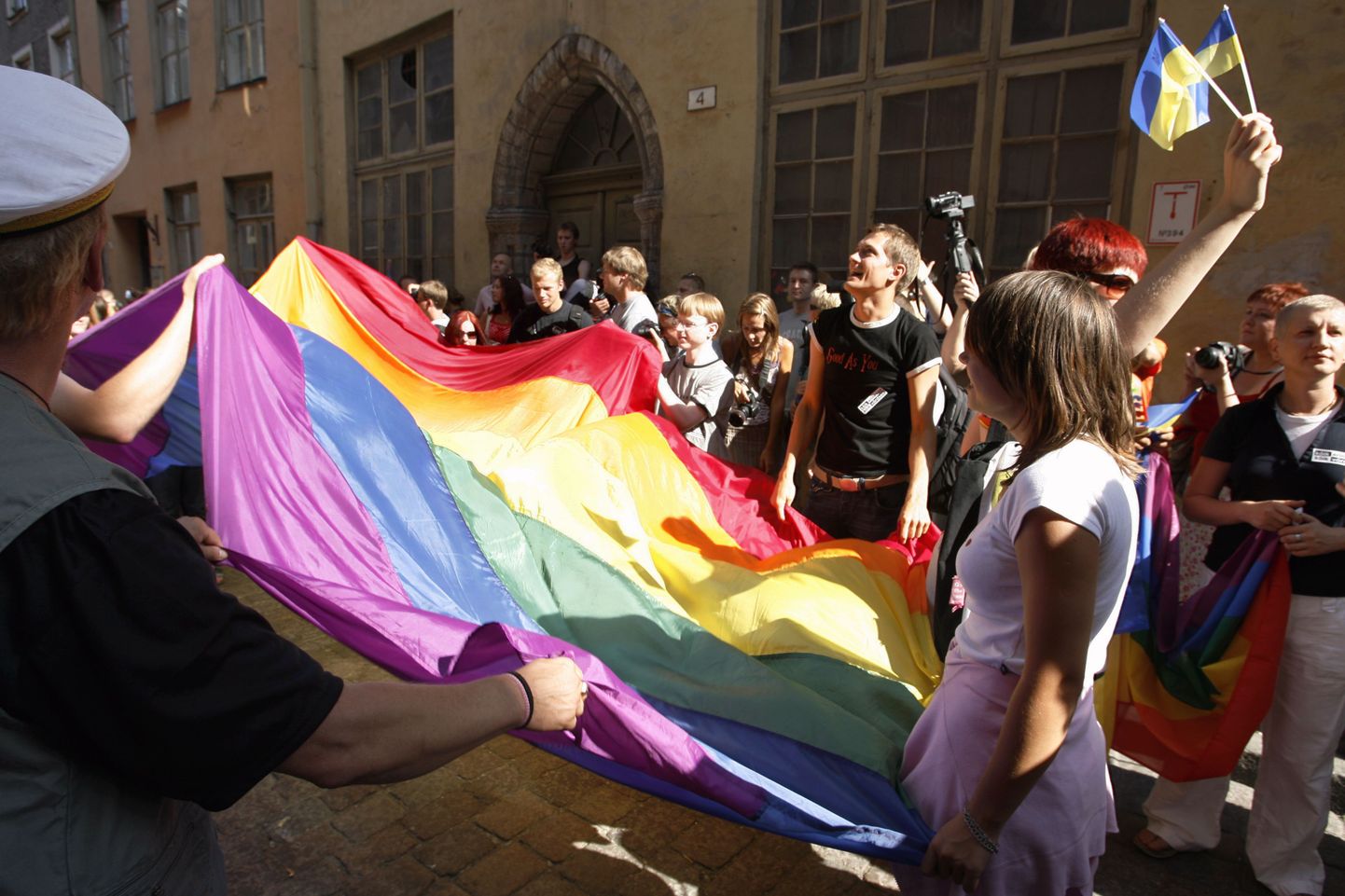 Pildil on 2007. aastal toimunud homoparaadi osalejad.