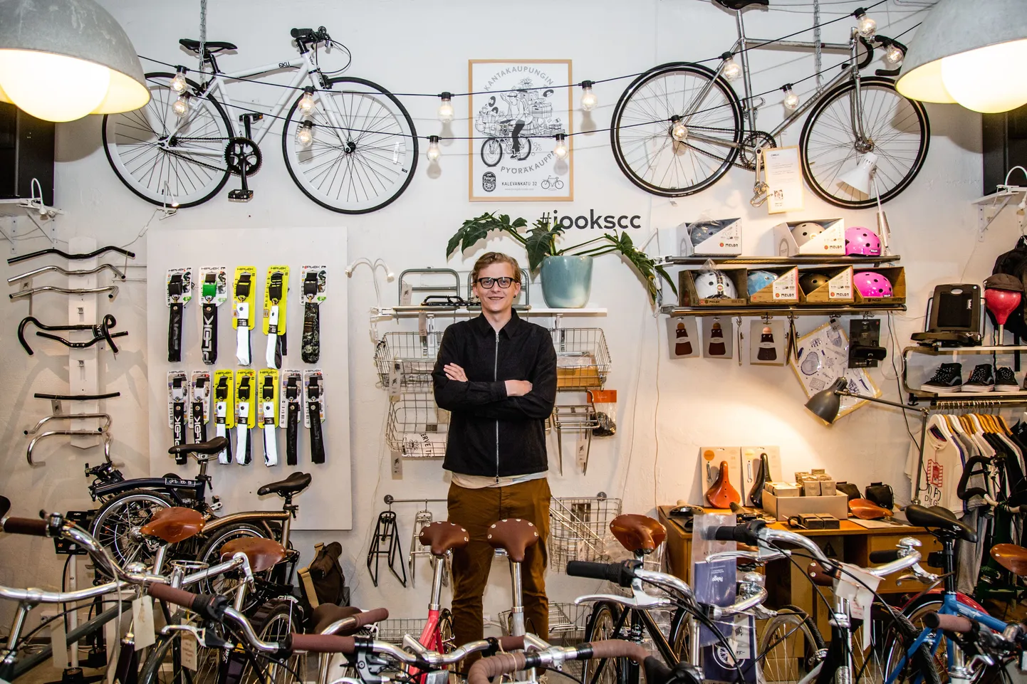 Tallinn Bicycle Week'i korraldaja ja Tallinna rattastrateegia koostaja Tõnis Savi on kindel, et kahe- ja neljarattaliste liiklusvahendite konkurentsis jääb ajlgratas lõpuks peale.