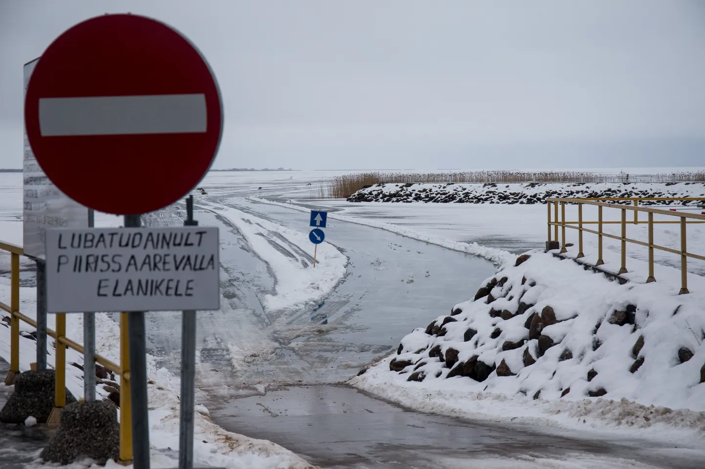 Laaksaare sadam, kust algab Piirissaare jäätee. Arhiivifoto.