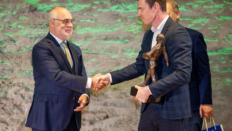 FOTOD ⟩ Aasta põllumees Taavi Tull: uuenduslikkus on mesilale edu toonud