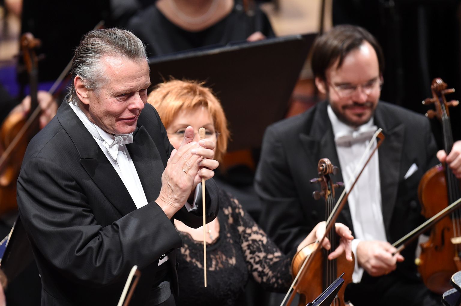 Diriģents Mariss Jansons uzstājas Latvijas Nacionālā simfoniskā orķestra 90.jubilejas atklāšanas koncertā Lielajā ģildē.