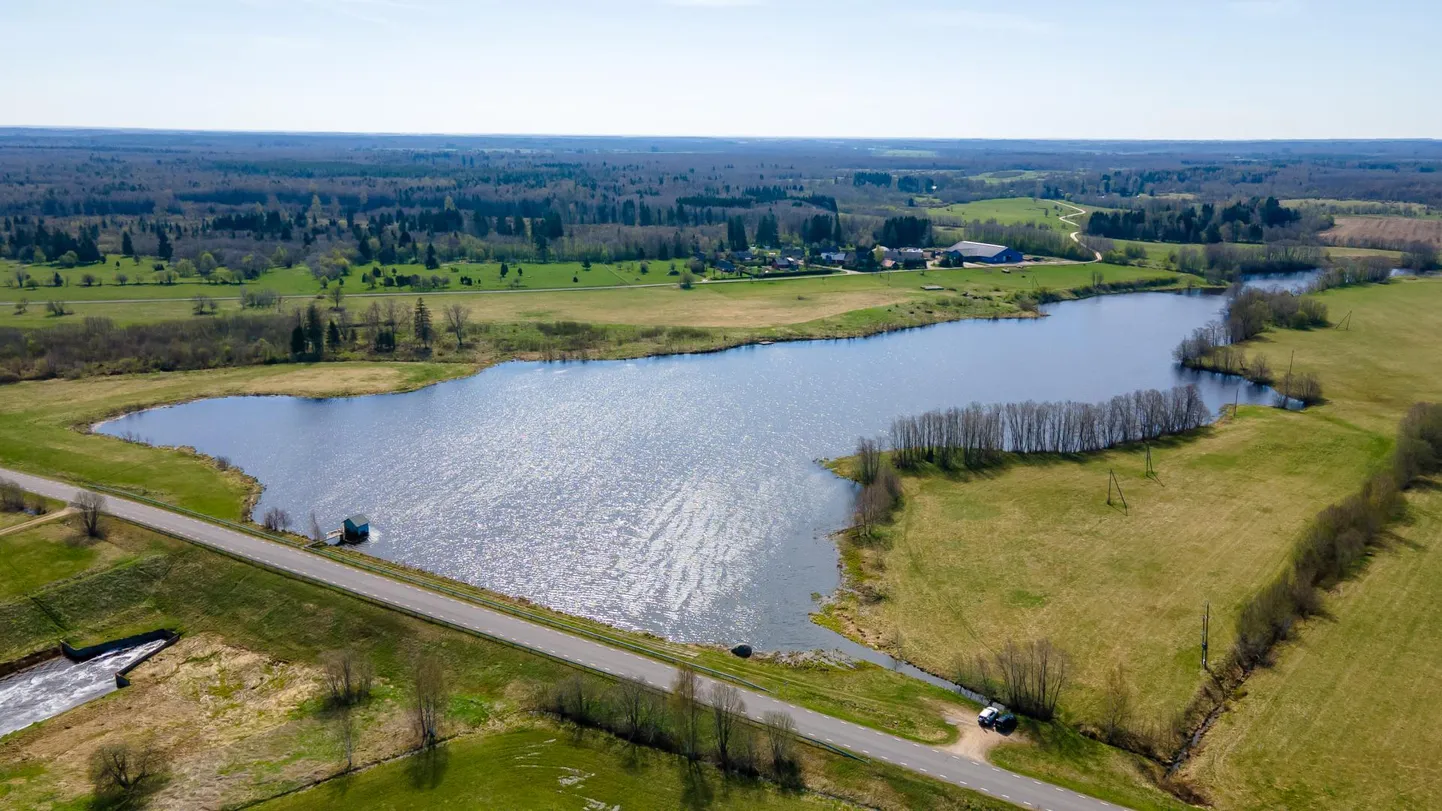 Vihula III paisjärve ähvardab tühjaks laskmine, sest paisutusele on vastu üks eraisik, kelle kinnistu piirneb veesilmaga paisjärve tagasopis.