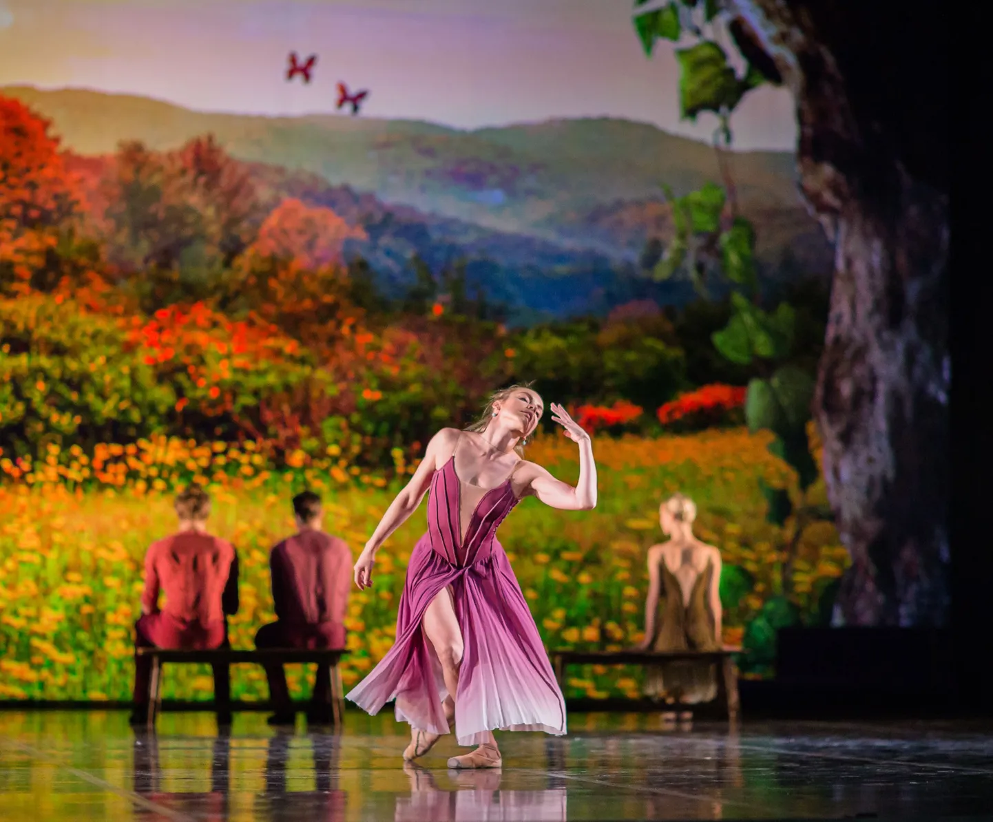Marika Muiste balletis «Vaikivad monoloogid».
