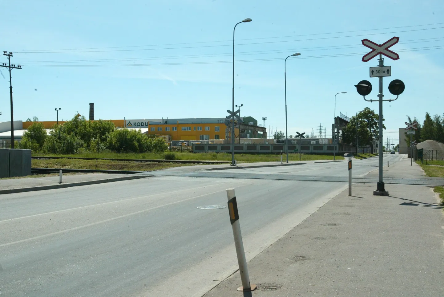 Betooni tänava raudteeülesõit Tartus.
