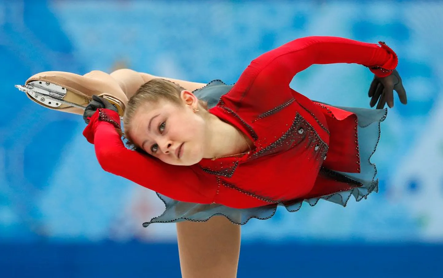 15-aastane Vene uisustaar Julia Lipnitskaja on olümpiavõidu järel kerkinud Venemaa lemmiklapseks.