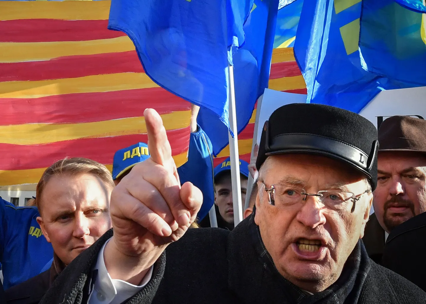 Vladimir Žirinovski Kataloonia iseseisvust toetaval meeleavaldusel: venelaste tegevus sellel rindel tegi Hispaaniast juhtiva idanaabri propaganda vastu võitleja.