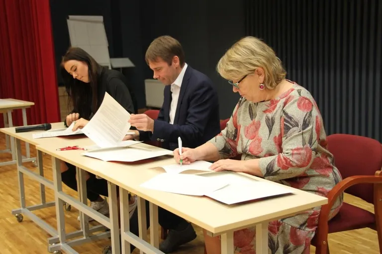 Kutsehariduskeskus leppis Amserviga kokku õppetoetuse maksmises, innustamaks autoeriala õppijaid ja kindlustamaks järelkasvu.