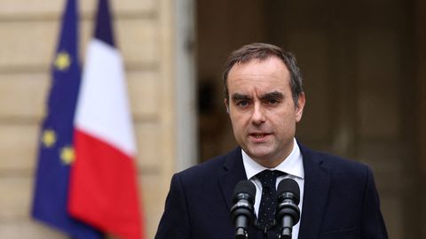 Prantsusmaa president nimetas ametisse uue valitsuse