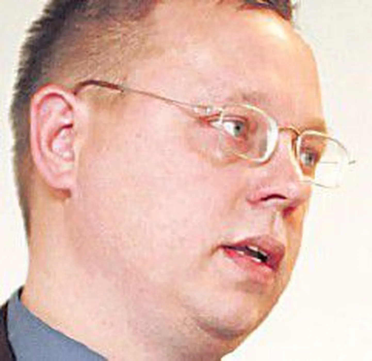 Рауль Эаметс, профессор макроэкономики 
Тартуского университета
