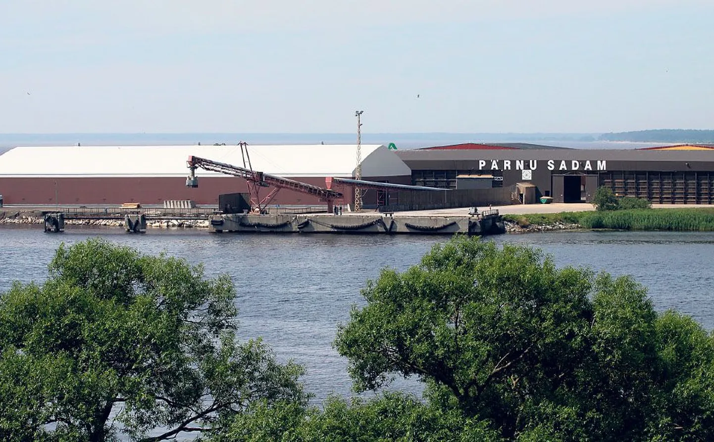 Tuletorni- ja navigatsioonitasude hüppeline tõus Eestis võib mõjutada mitte ainult kaubakäivet Pärnu sadamas, vaid kogu riigi eksporti.