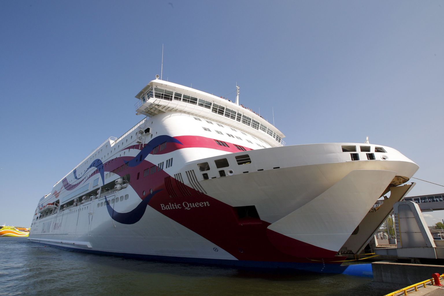 Пассажиры круиза Tallink оставили после себя бардак - Эстония - Rus ...