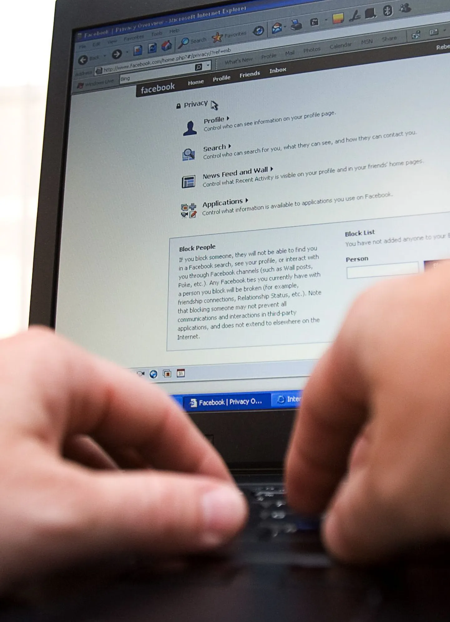 Uuring: Facebooki kasutajad on ausad