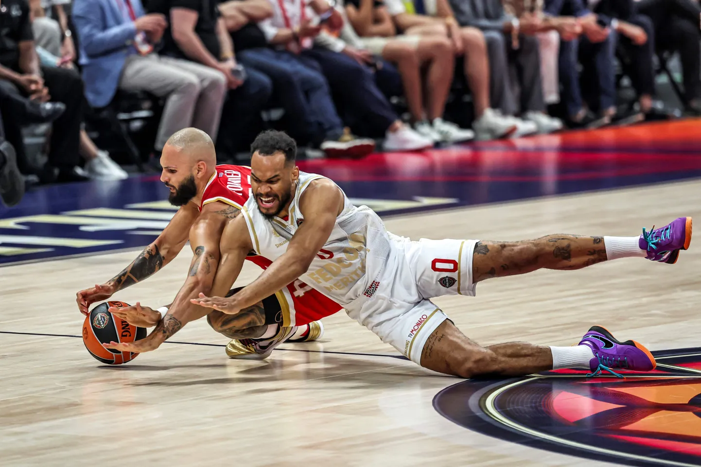 Monaco vs. Piraeuse Olympiacos.