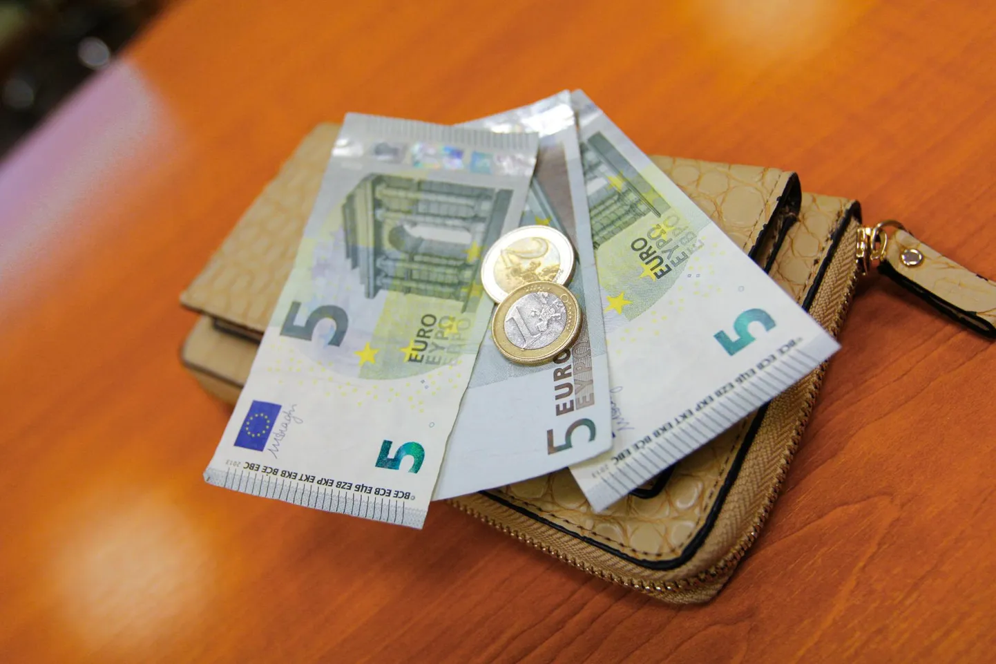 Keskmine penison peaks aprillist kerkima 43 euro võrra.
