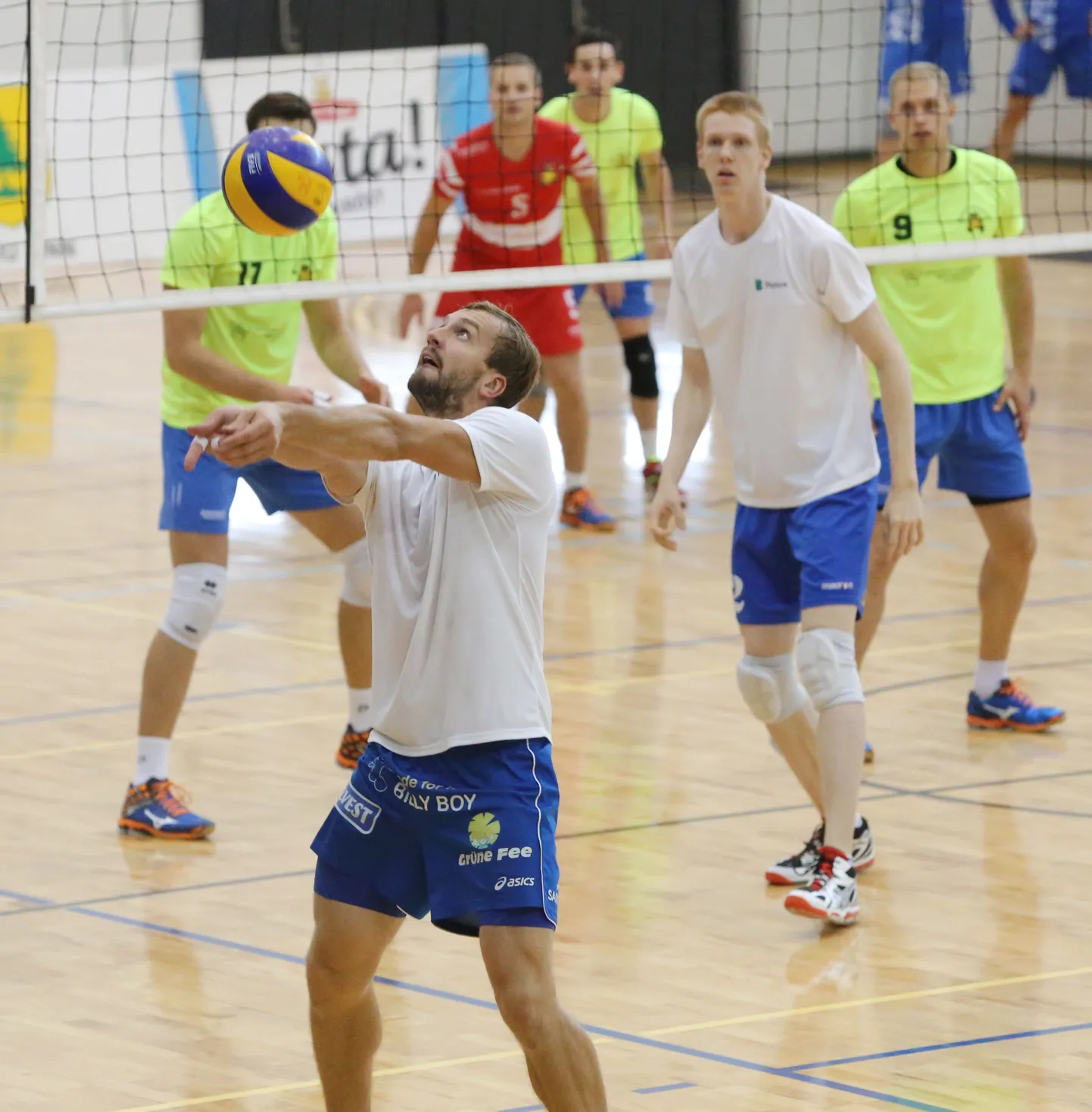 Kristo Kollo (palliga) mängis Eestis viimati Bigbank Tartu ridades.