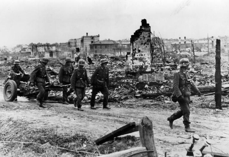 Saksa jalaväelased Stalingradis.