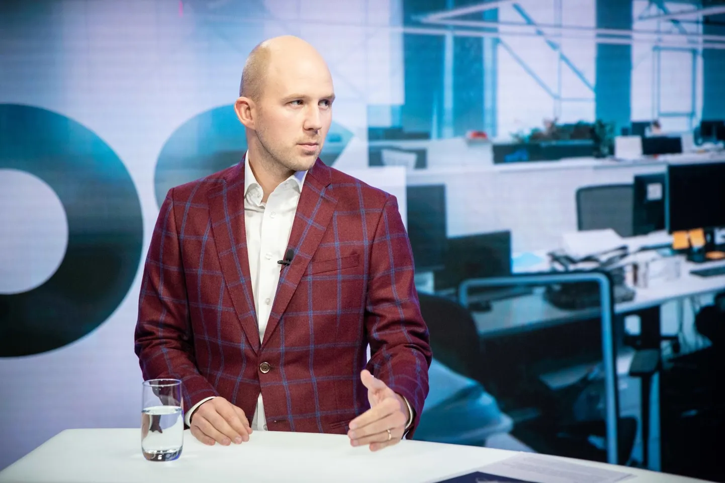 Riigikogu sotsiaalkomisjoni juhi Tõnis Mölderi sõnul läks esimeste haiguspäevade kompenseerimine riigile maksma enam kui seitse miljonit eurot.