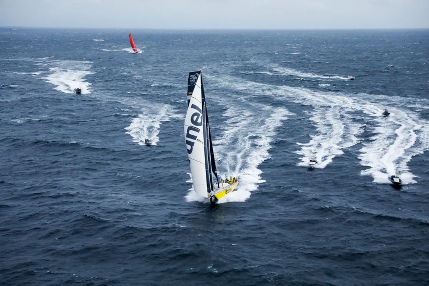 Team Brunel lähenemas Göteborgis finišisse